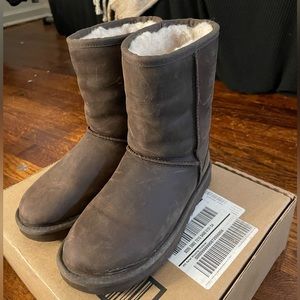 Uggs brown leather